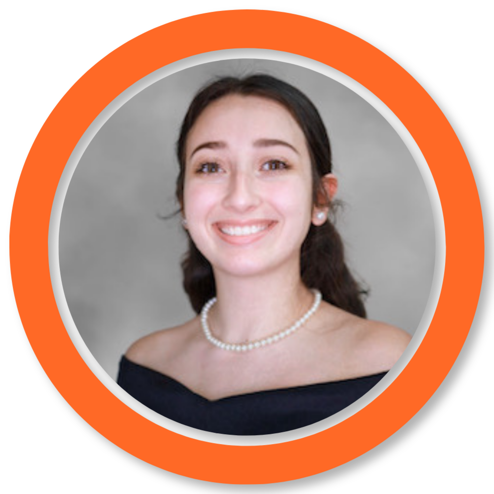 Daniella Rizotto Smiling